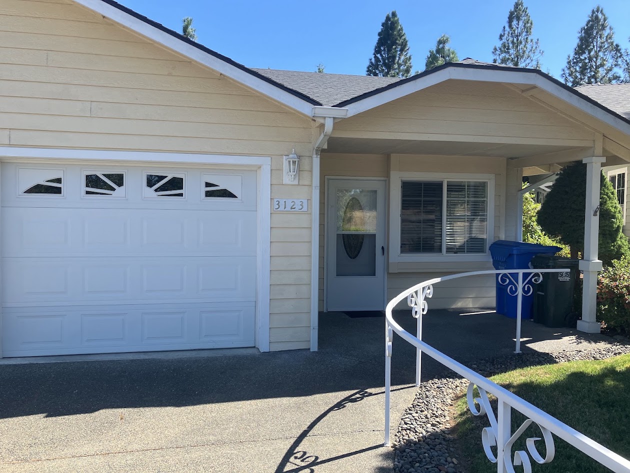 3123 Southwest University Road - 1